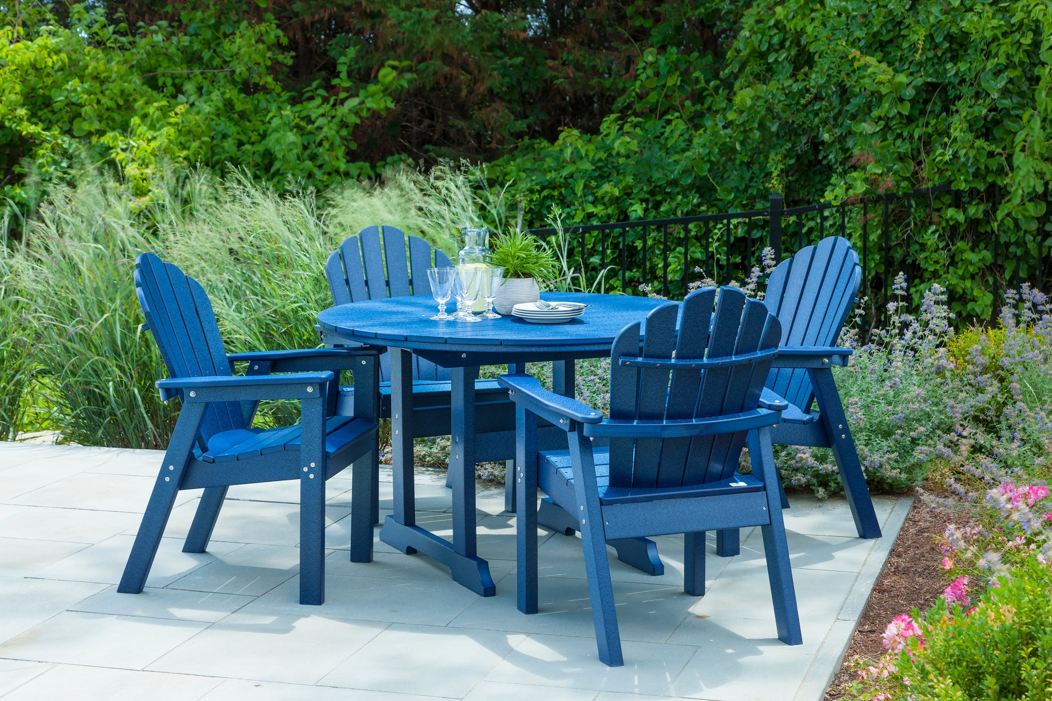 Salem Round Dining Table 48-Inch by Seaside Casual | Durable Outdoor Patio Table