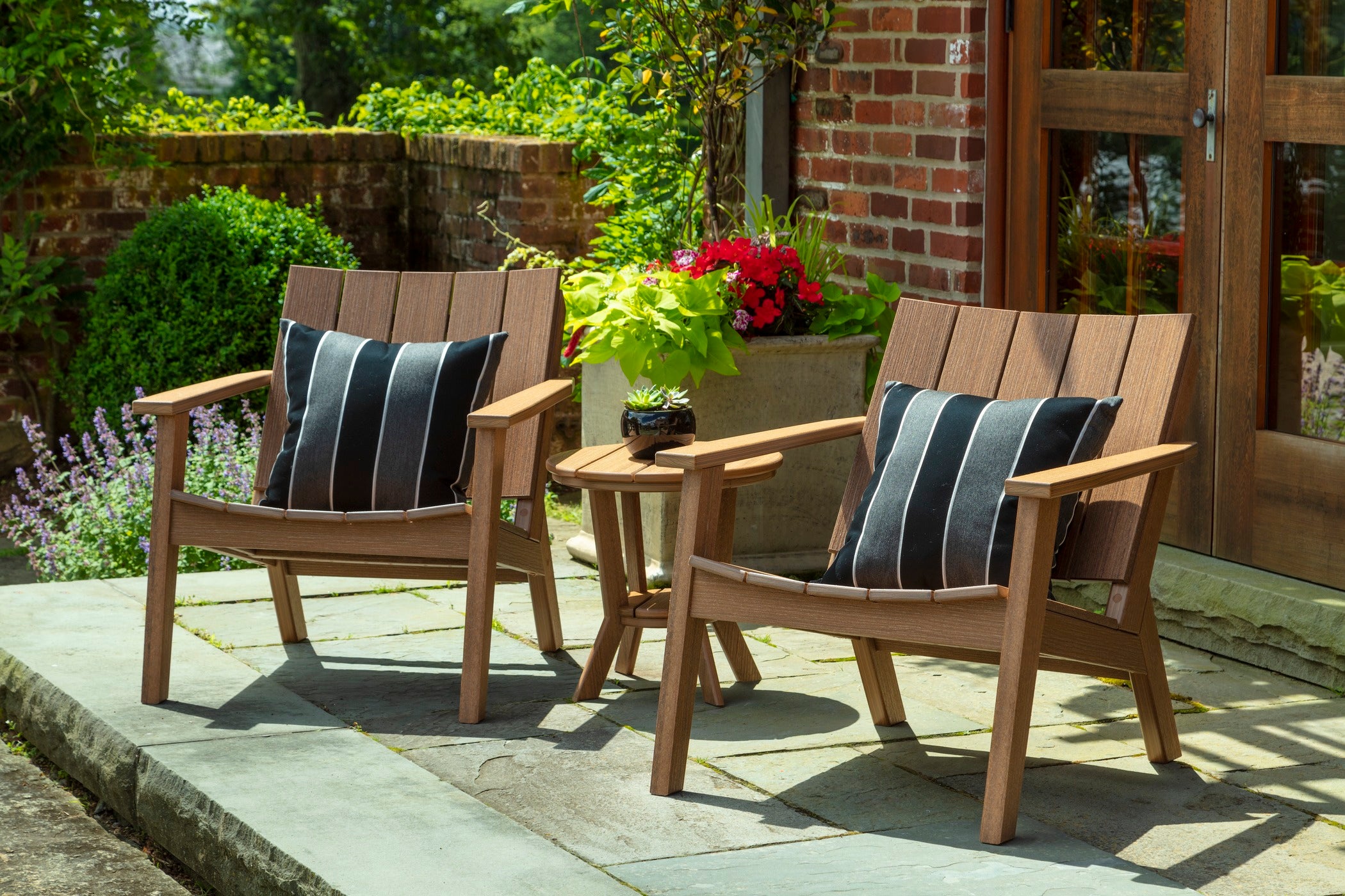 MAD Fusion Chat Chair