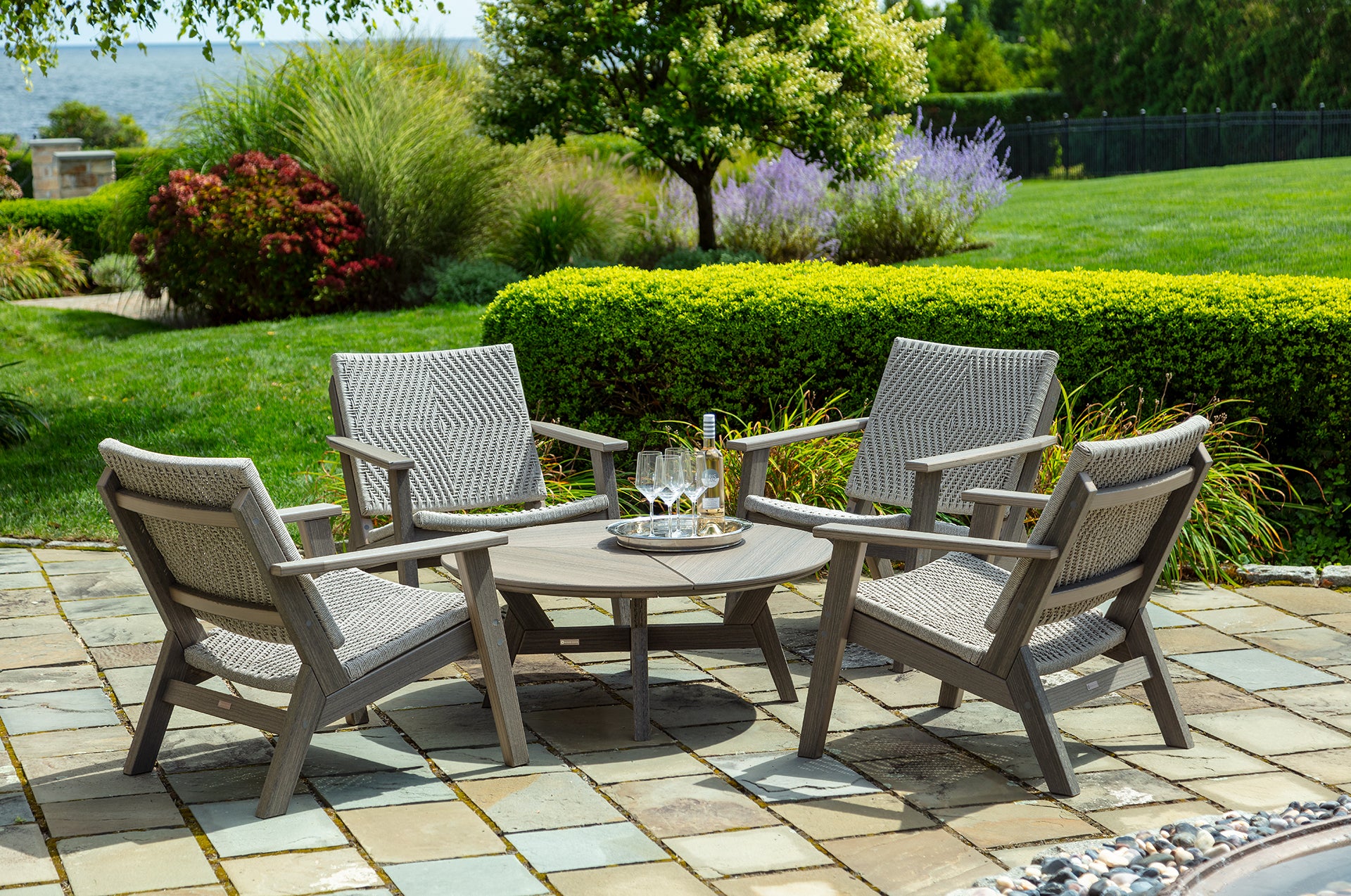 MAD Fusion Chat Chair