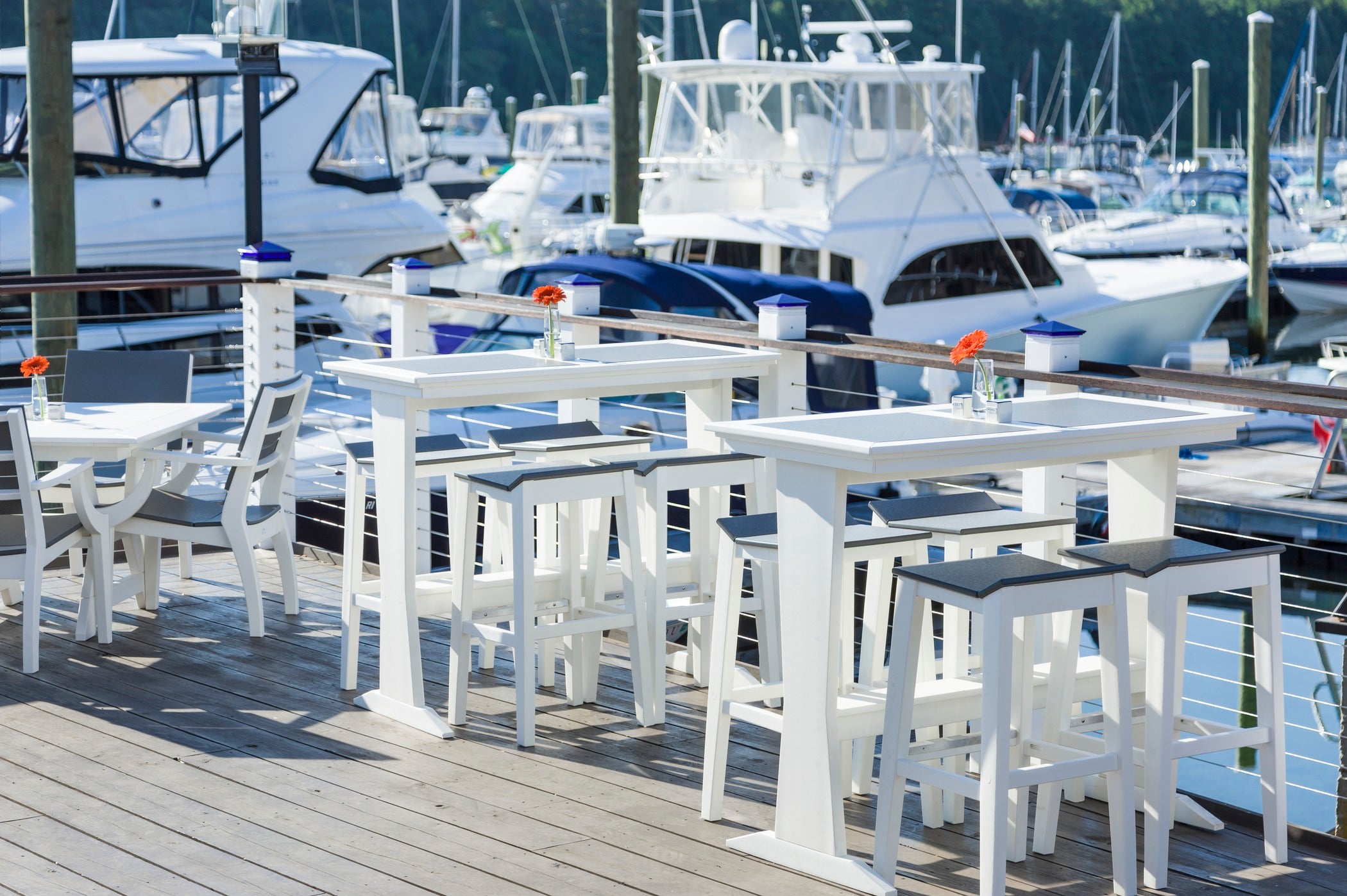 Seaside Casual SYM Bar Stool – Contemporary Outdoor Bar Seating