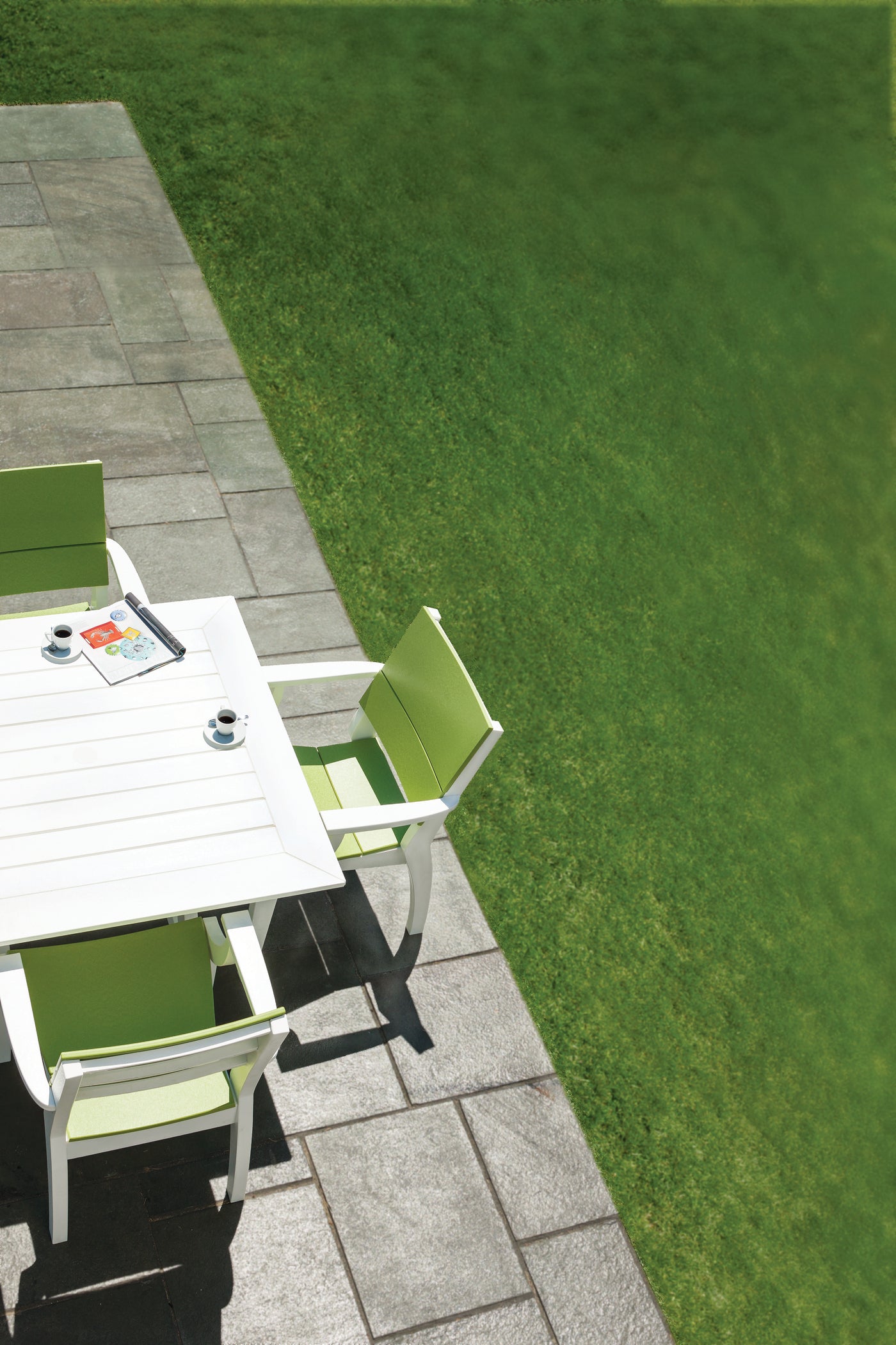 Seaside Casual SYM 44" Dining Table – Modern Outdoor Dining