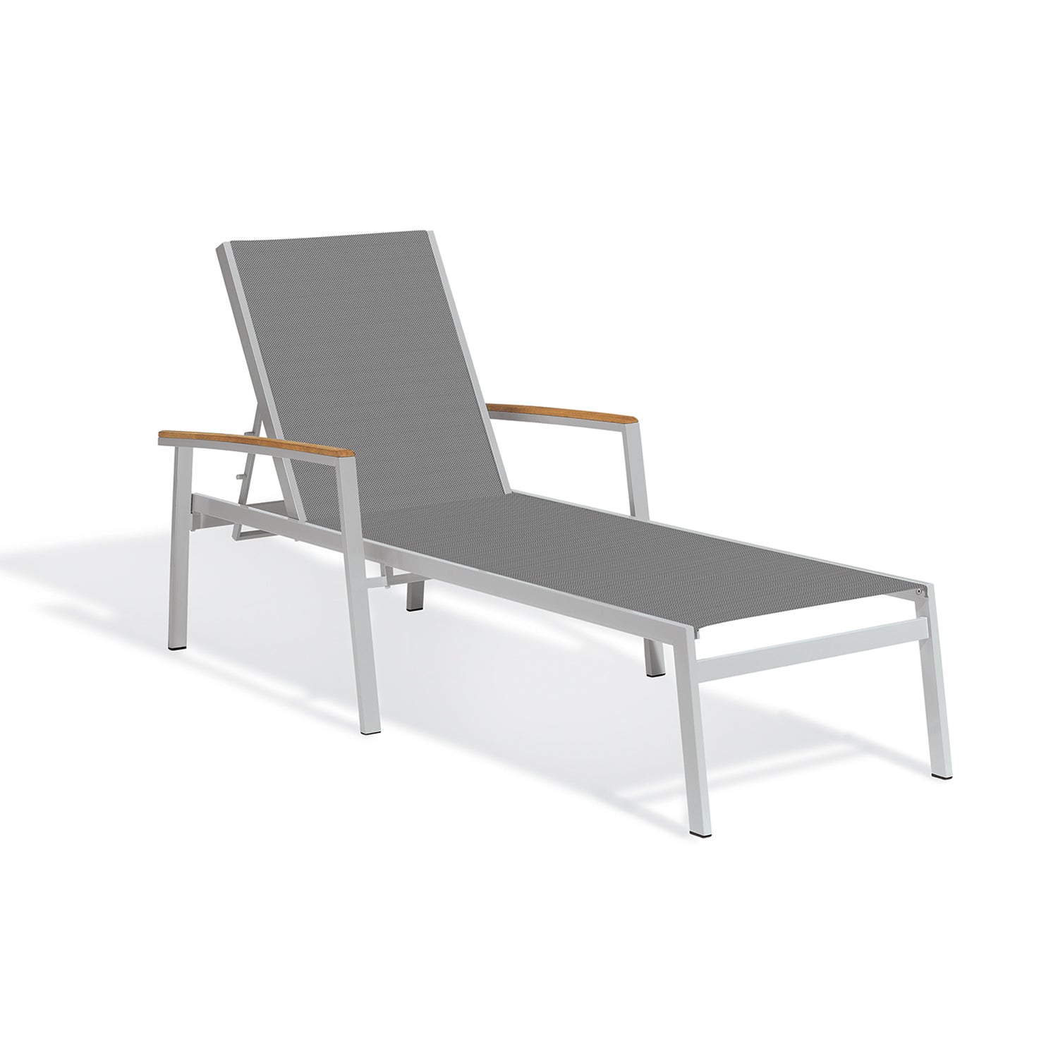 Oxford Garden Travira Sling Chaise Lounge – Flint Frame with Bellows Sling & Natural Tekwood Arm