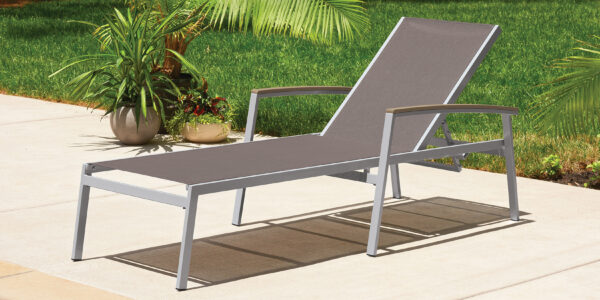 Oxford Garden Travira Sling Chaise Lounge – Flint Frame with Bellows Sling & Vintage Tekwood Arms